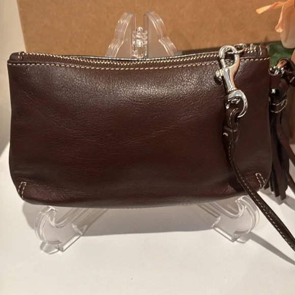 Coach Vintage Y2K Leather Wristlet (with leather tassel & metal hangtag)(EUC) - Picture 4 of 12